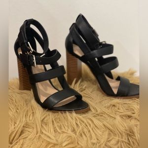 Black block heel buckle strap sandal